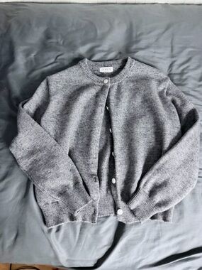 LEWKIN GRAY CARDIGAN